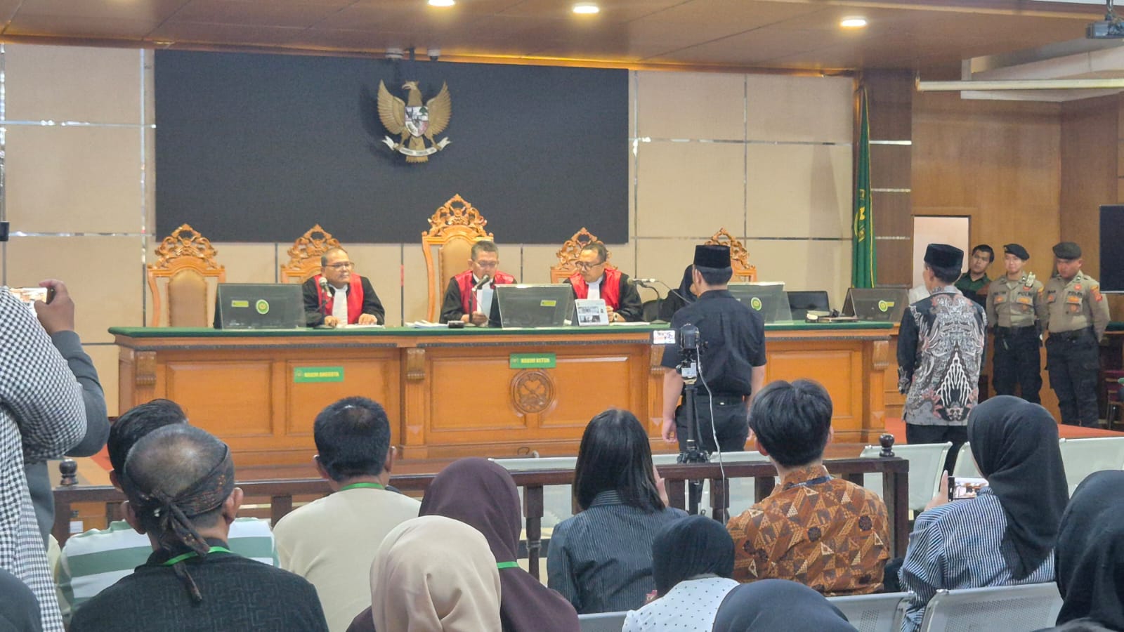 Sempat Disita KPK, Hakim Perintahkan Barang Bukti Milik Mstri Ono Surono Dikembalikan